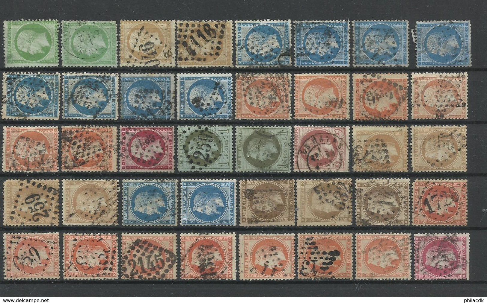 FRANCE - COLLECTION DE 213 TIMBRES NEUFS**/* SANS ET AVEC CHARNIERE ET NEUFS (*) SANS GOMME ET OBLITERES - Collections