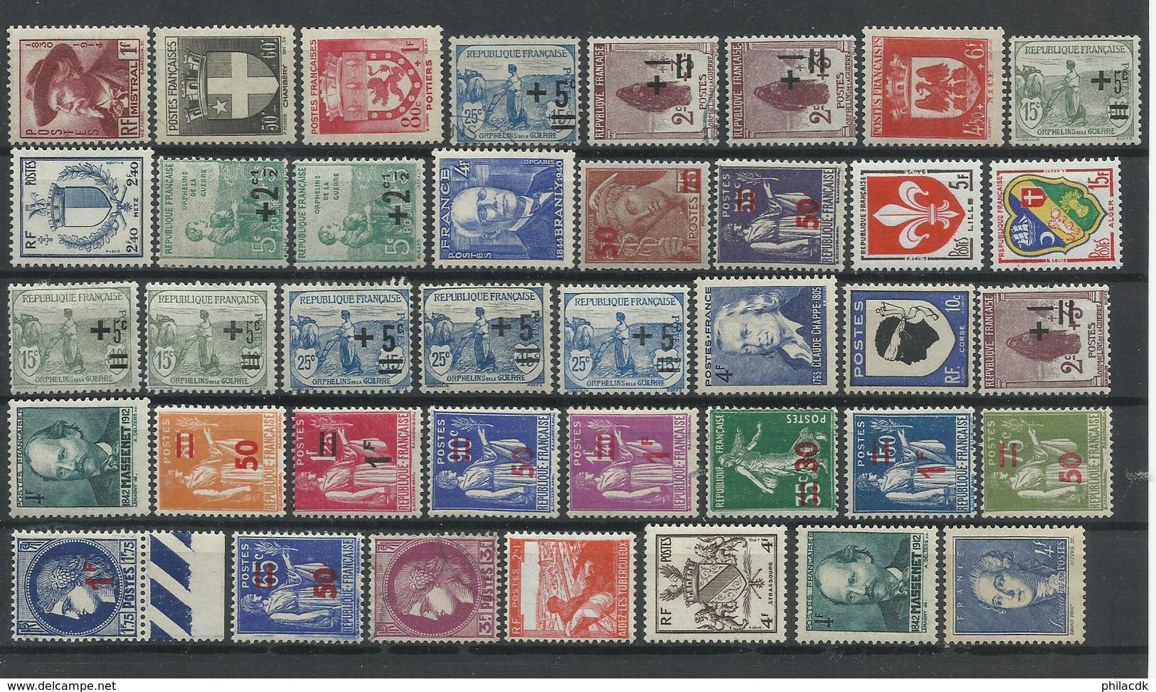 FRANCE - COLLECTION DE 213 TIMBRES NEUFS**/* SANS ET AVEC CHARNIERE ET NEUFS (*) SANS GOMME ET OBLITERES - Sammlungen