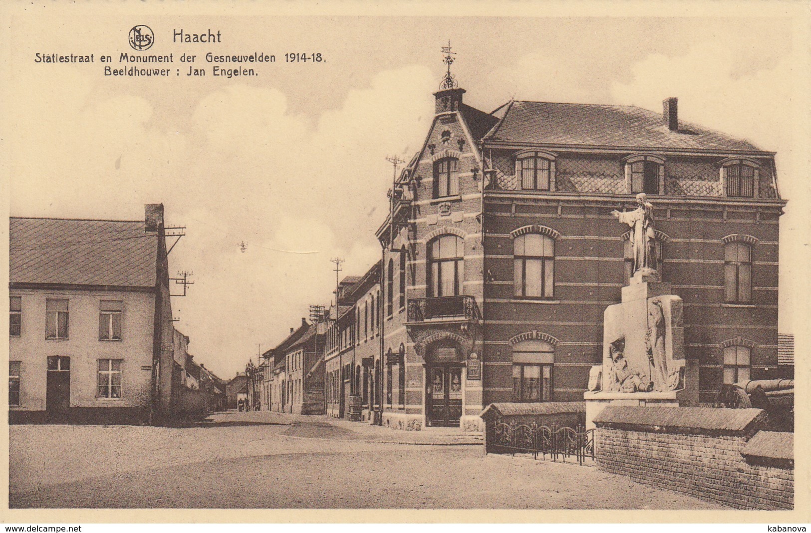 Haacht Statiestraat En Monument - Haacht