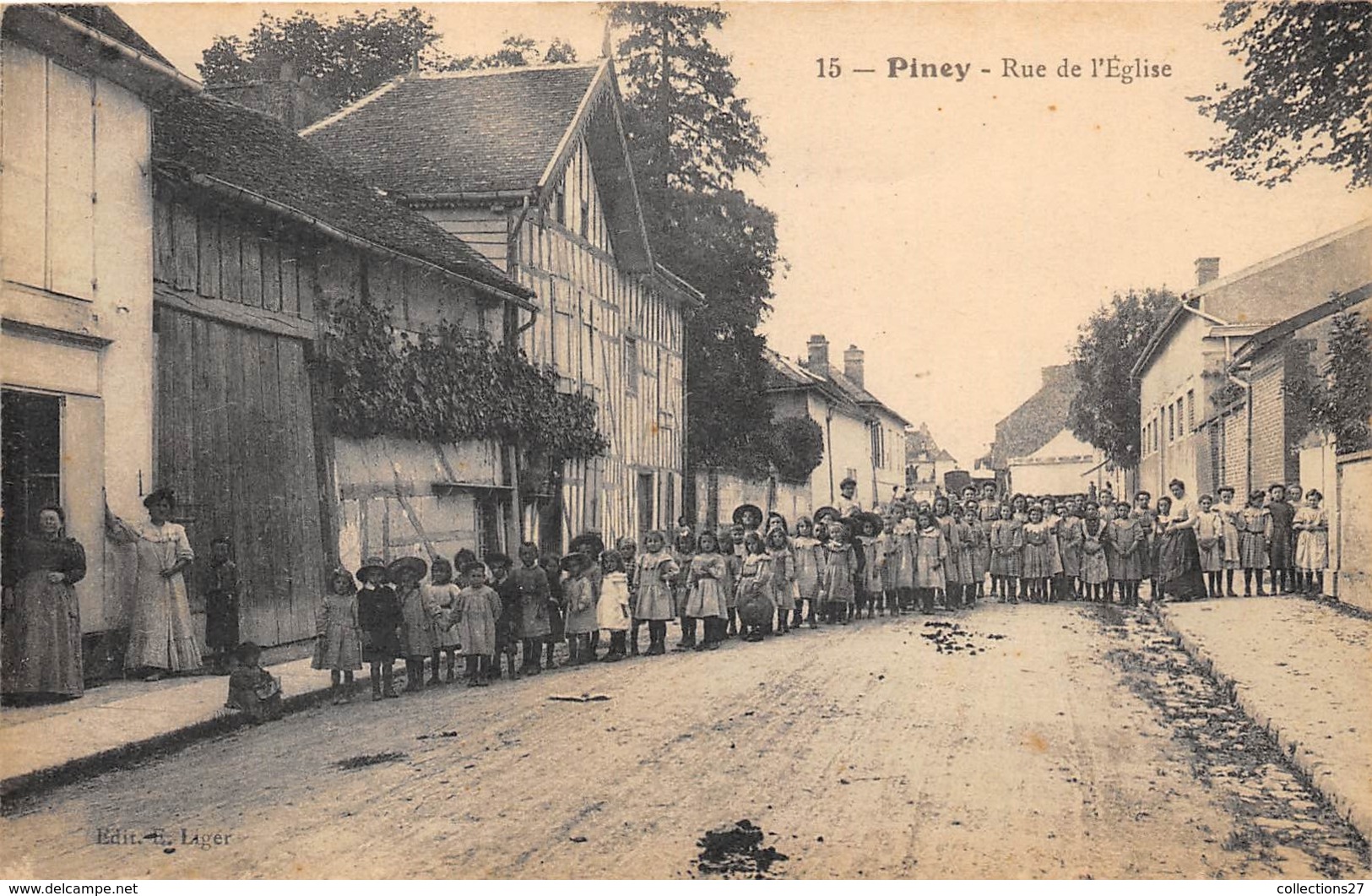 10-PINEY- RUE DE L'EGLISE - Autres & Non Classés