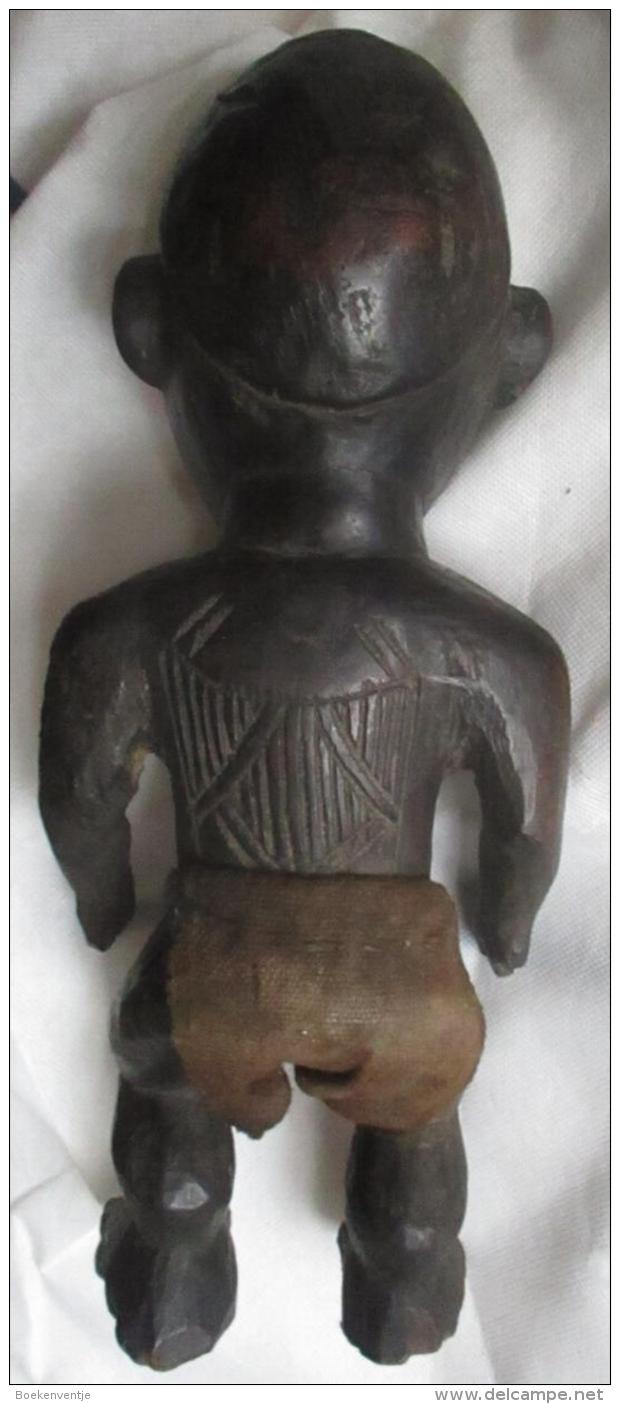 Beeldje Van Man Uit De Bakuba Stam (Congo) - Art Africain