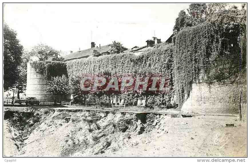 CPM Dax (Landes) Les Vieux Remparts - Dax