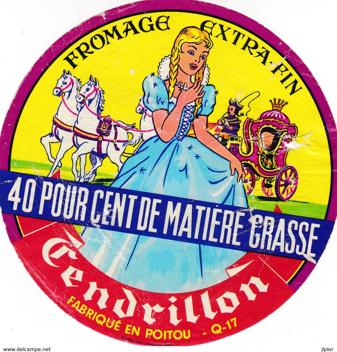 ETIQUETTE FROMAGE CAMEMBERT -  CENDRILLON  -   Fab Dans La Charente Maritime  17-Q - Cheese