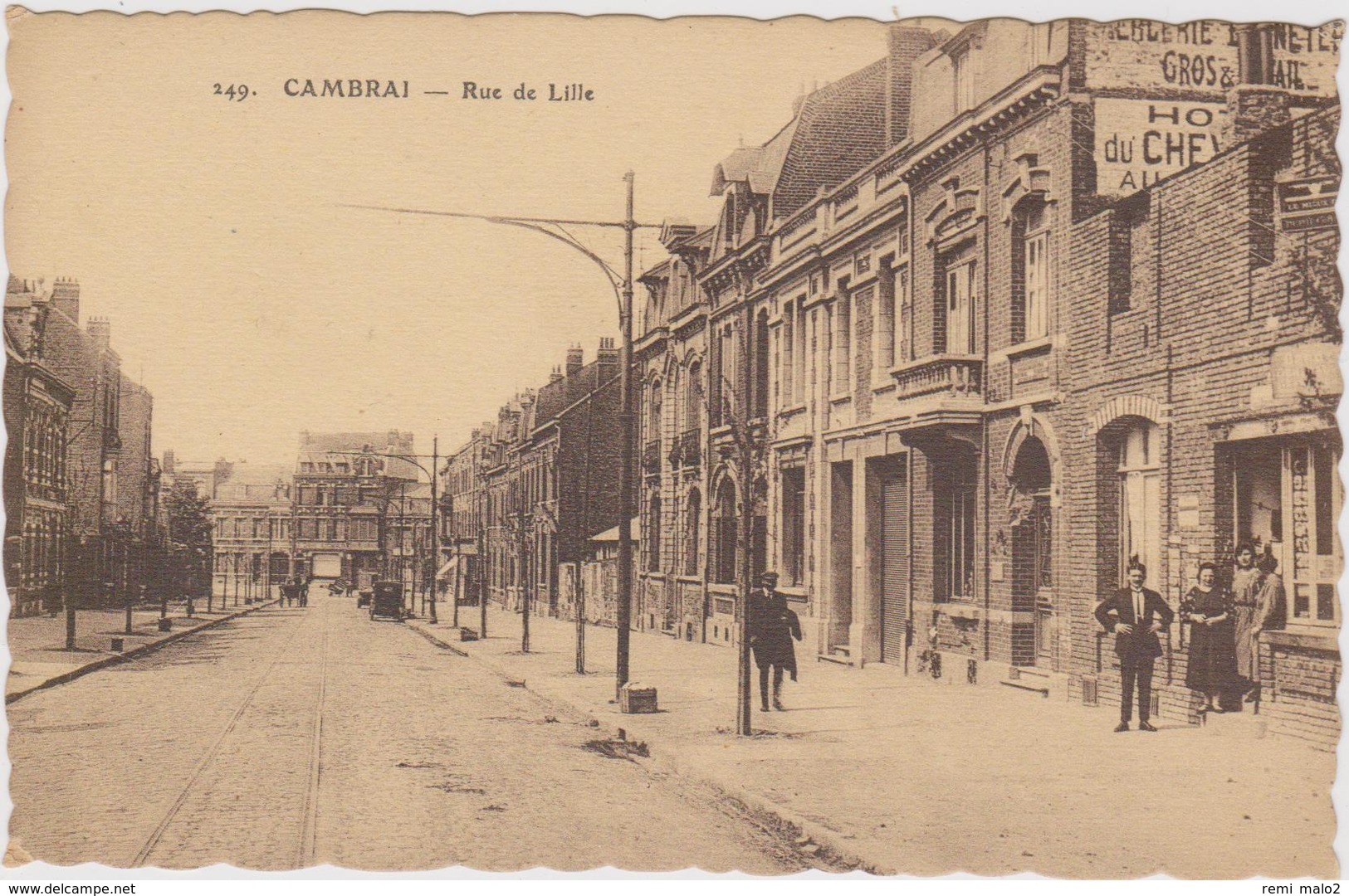 CARTE POSTALE   CAMBRAI 59  Rue De Lille - Cambrai
