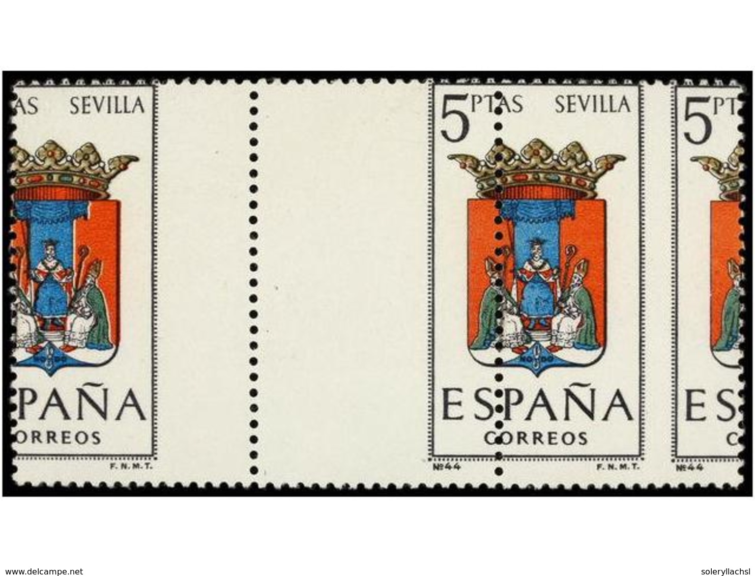 716 ** ESPAÑA. Ed.1638. <B>ESCUDO DE SEVILLA. 5 Pts.</B> Multicolor. Tira De Tres <B>DENTADO DESPLAZADO E INTERPANEL CEN - Other & Unclassified