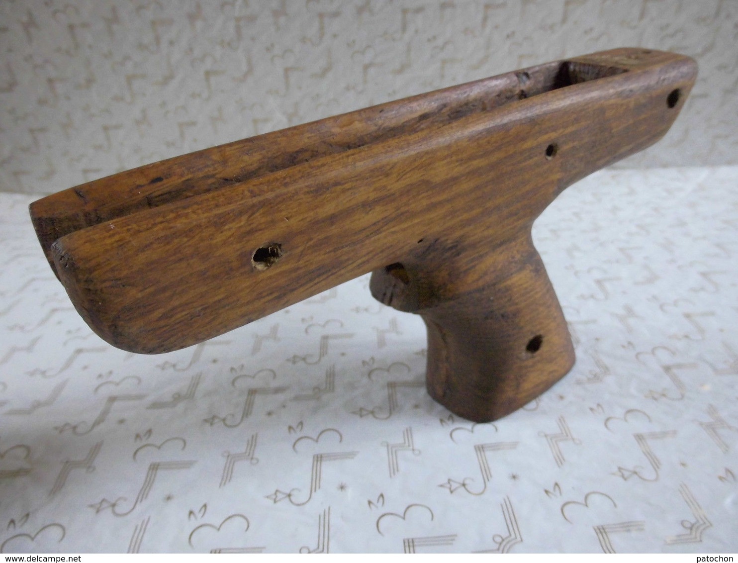 Poignée Artisanale Pistolet Revolver Arbalète Arme De Poing Décoration Factice. - Andere & Zonder Classificatie