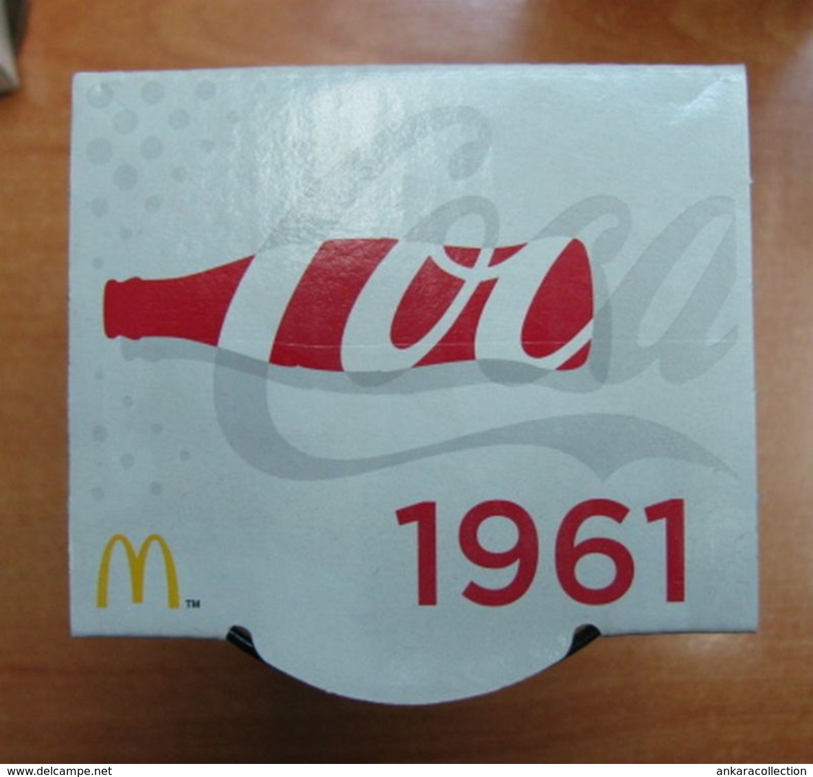 AC - COCA COLA McDONALD'S 1961 GREENISH CLEAR GLASS IN ITS ORIGINAL BOX - Kopjes, Bekers & Glazen