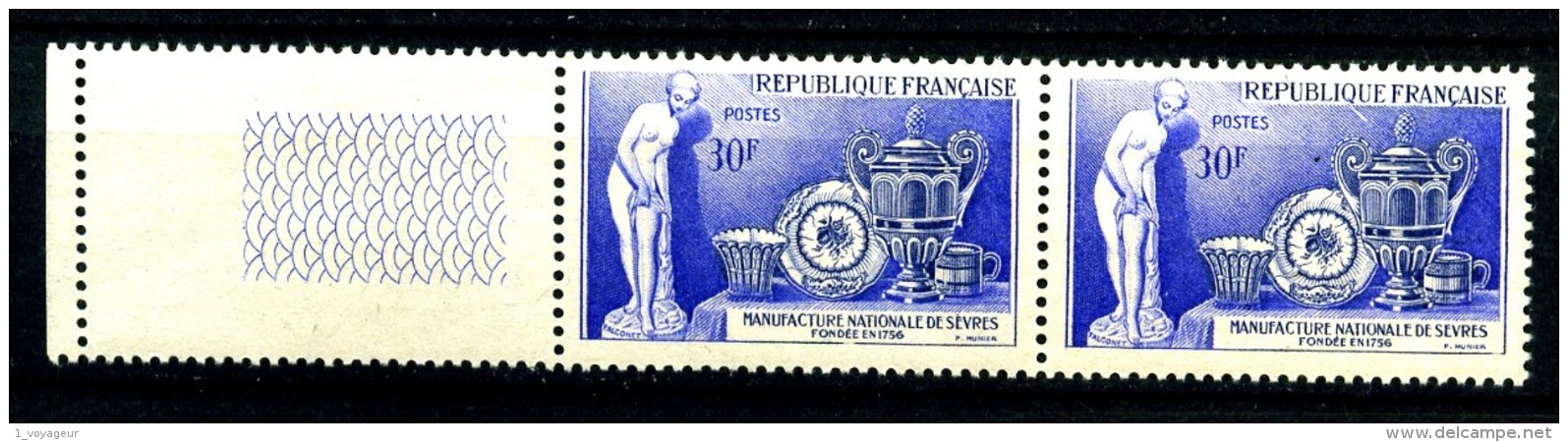 1094 - 30F Sèvres - Variété "sans Accent Sur Sevres" - Neuf N** - En Paire Avec Normal BDF - Très Beau - Unused Stamps