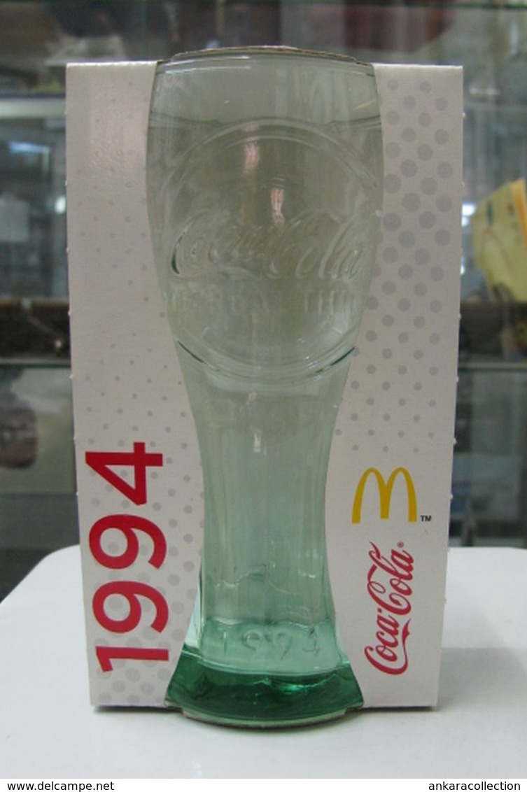 AC - COCA COLA McDONALD'S 1994 GREENISH CLEAR GLASS IN ITS ORIGINAL BOX - Mugs & Glasses