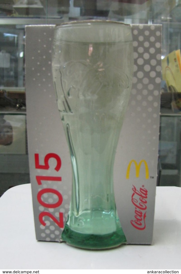 AC - COCA COLA McDONALD'S 2015 GREENISH CLEAR GLASS IN ITS ORIGINAL BOX - Kopjes, Bekers & Glazen