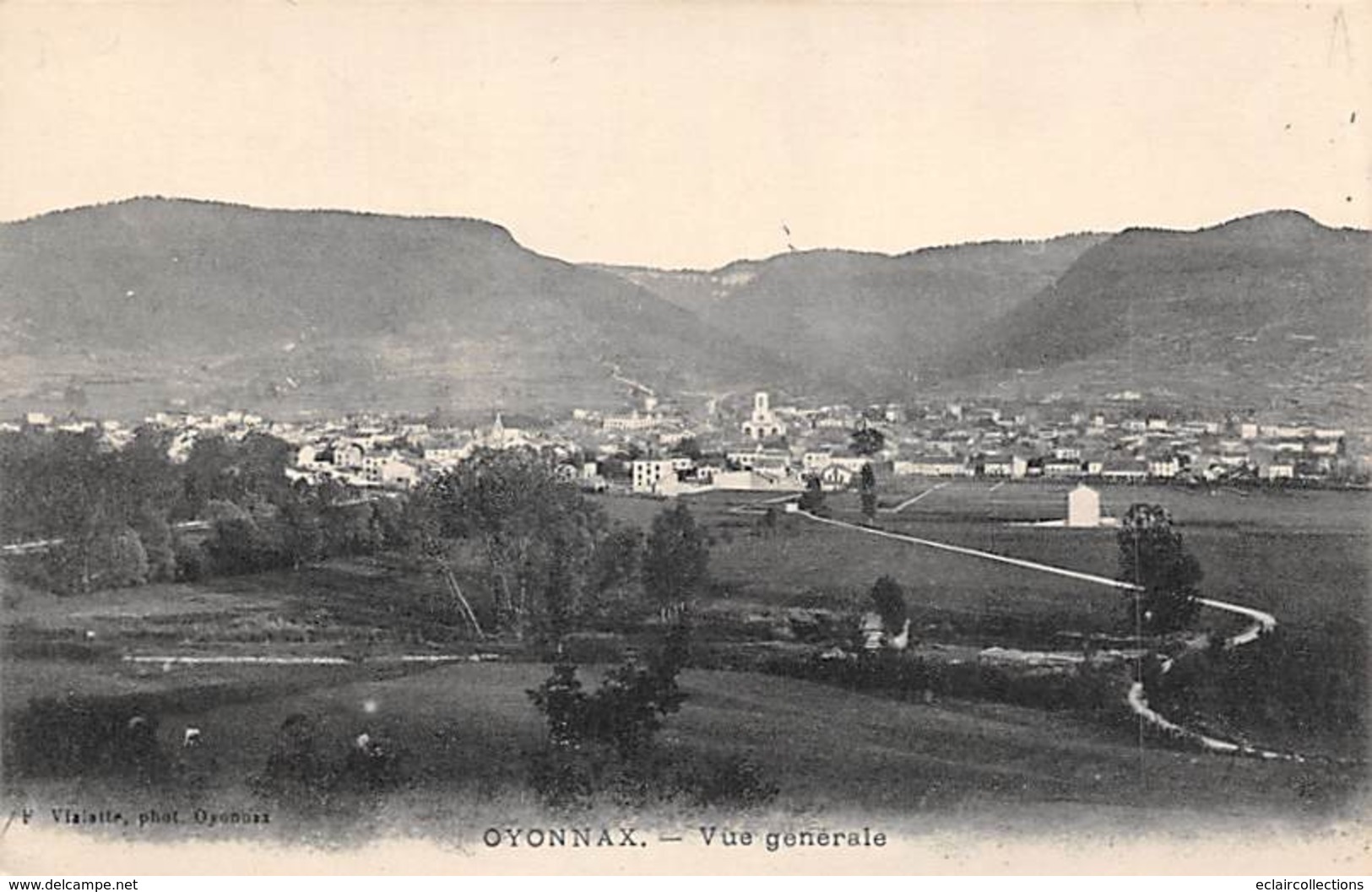 Oyonnax     01      Vue Générale           (voir Scan) - Oyonnax