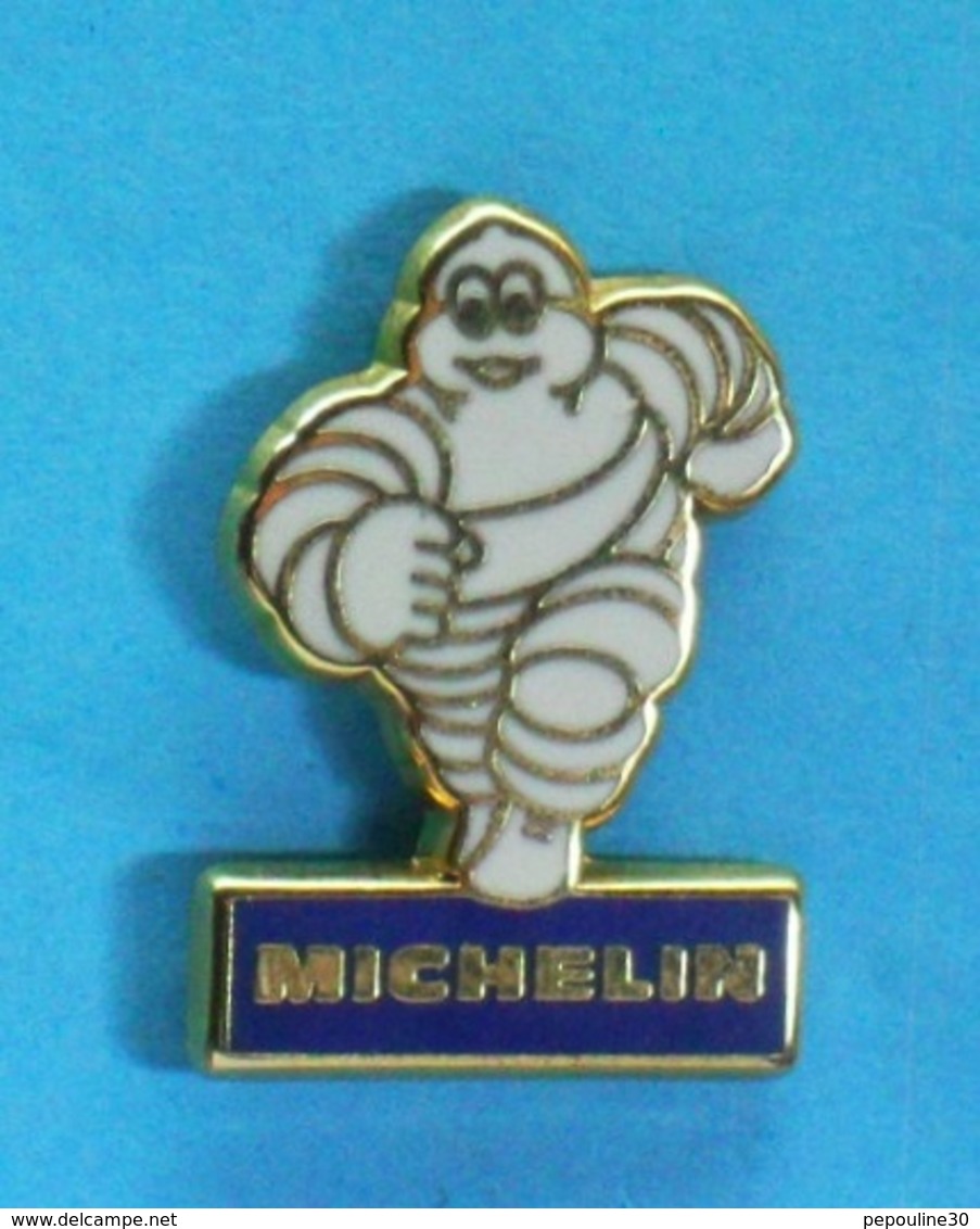 1 PIN'S //   ** BIBENDUM MICHELIN / PNEUMATIQUES ** . (Fraisse) - Andere & Zonder Classificatie