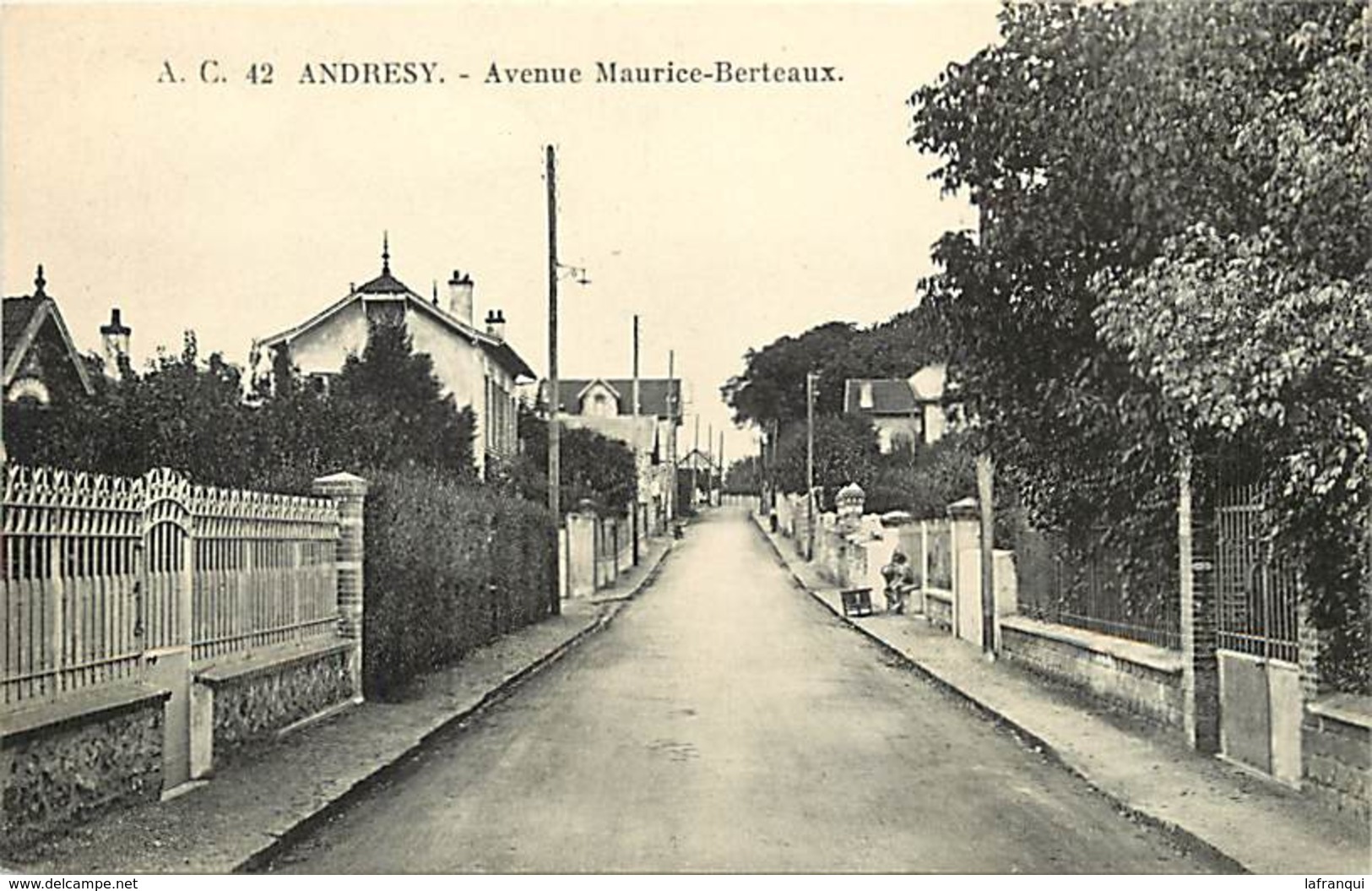 Ref 273- Andresy -avenue Maurice Berteaux -/ Carte D Origine Ayant Circulé Tres Tres  Tardivement - Carte Bon Etat  - - Andresy