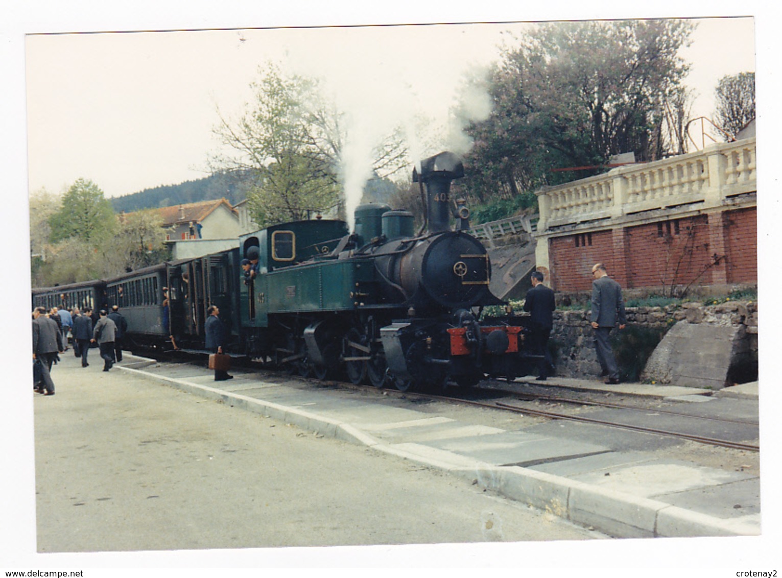 43 Dunières PHOTO Bazin Train Voyageurs Locomotive Vapeur 403 Le 4 Mai 1968 VOIR DOS Traité Par KODAK - Trenes