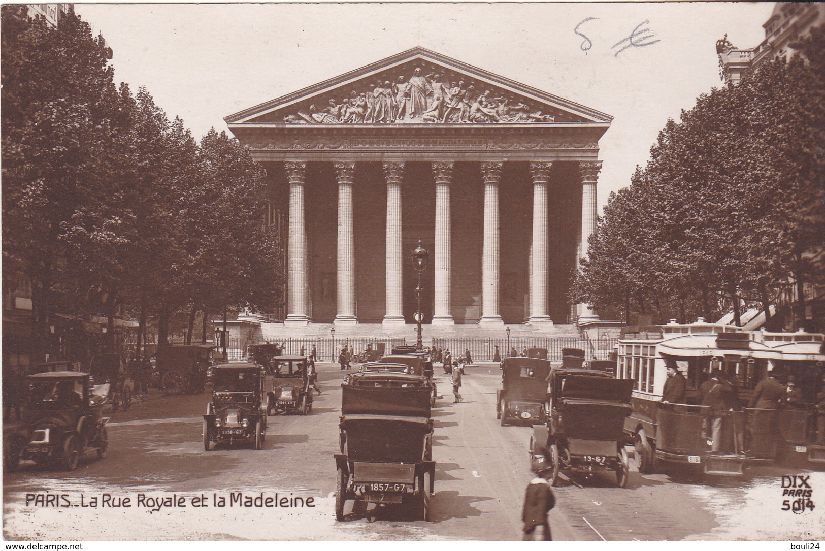 PARIS  LA RUE ROYALE ET LA MADELEINE - Altri & Non Classificati