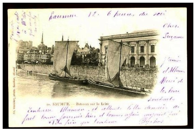 SAUMUR - 20 : Bateaux Sur La Loire - (Très Beau Plan Animé) - CP Précurseur (1901) - Saumur