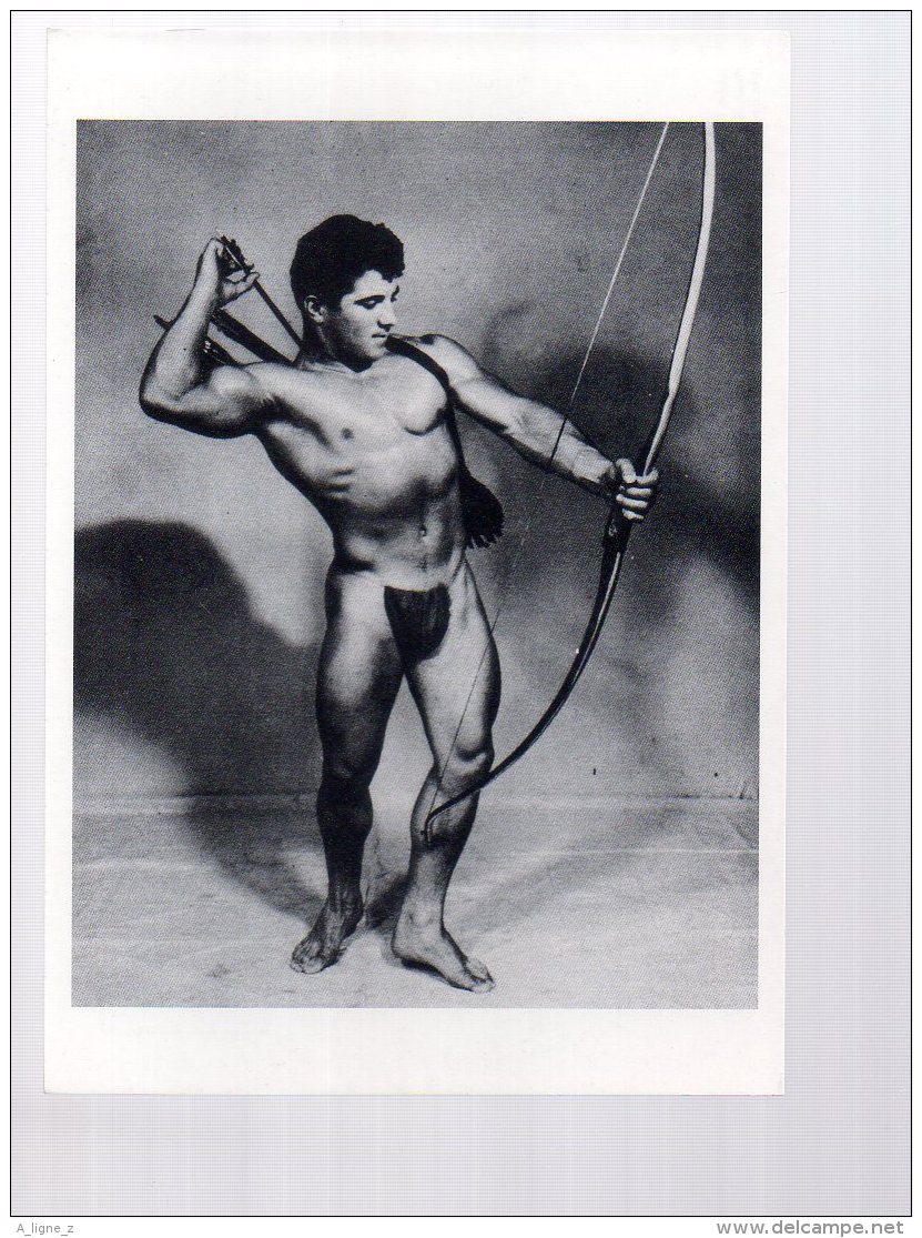 REF EX  : CPM Grand Format - Culture Physique Pictorial Homme Muscle Gay Nu Masculin Tir à L'arc - Autres & Non Classés