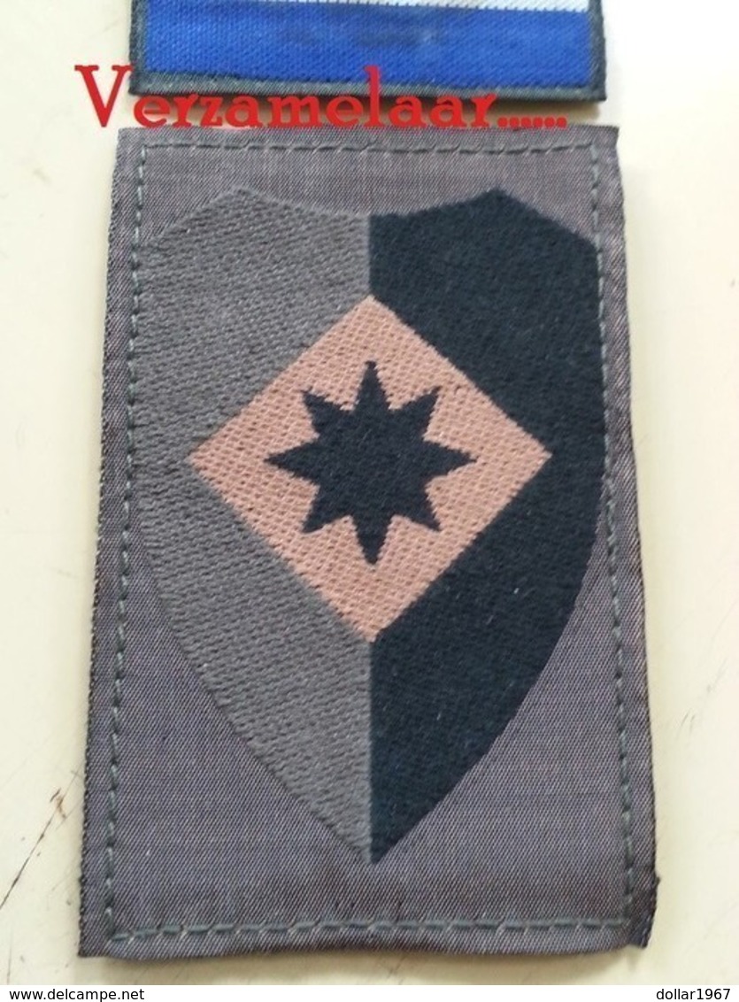 Landmacht GVT Embleem 1e Leg-Korps - Vlag Nederland  - See The 2 Scans For Condition. ( Originalscan !!! ) - Blazoenen (textiel)