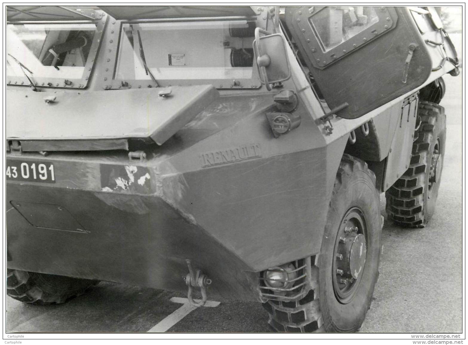 Militaria - Vehicule Avant Blinde Renault VAB - Guerra, Militari