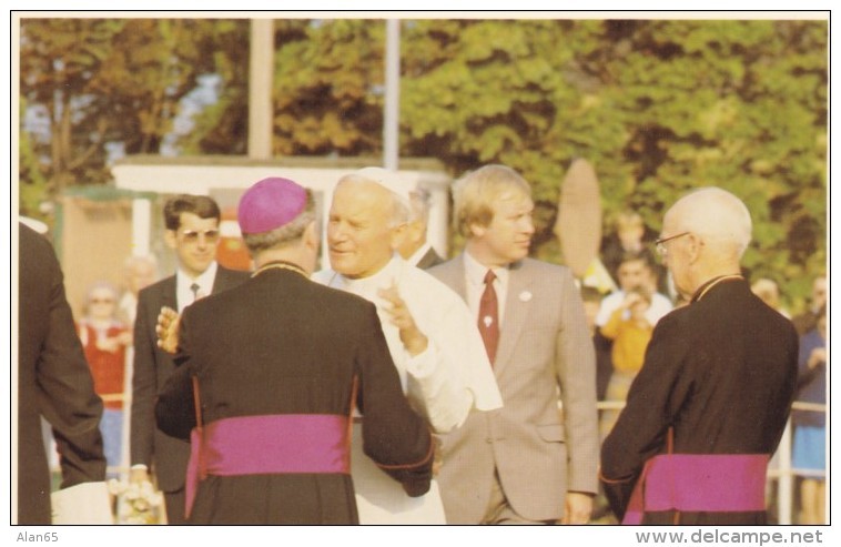 Pope John Paul II Visits UK Taking Leave Of The Hierarchy In Scotland, C1980s Vintage Postcard - Popes