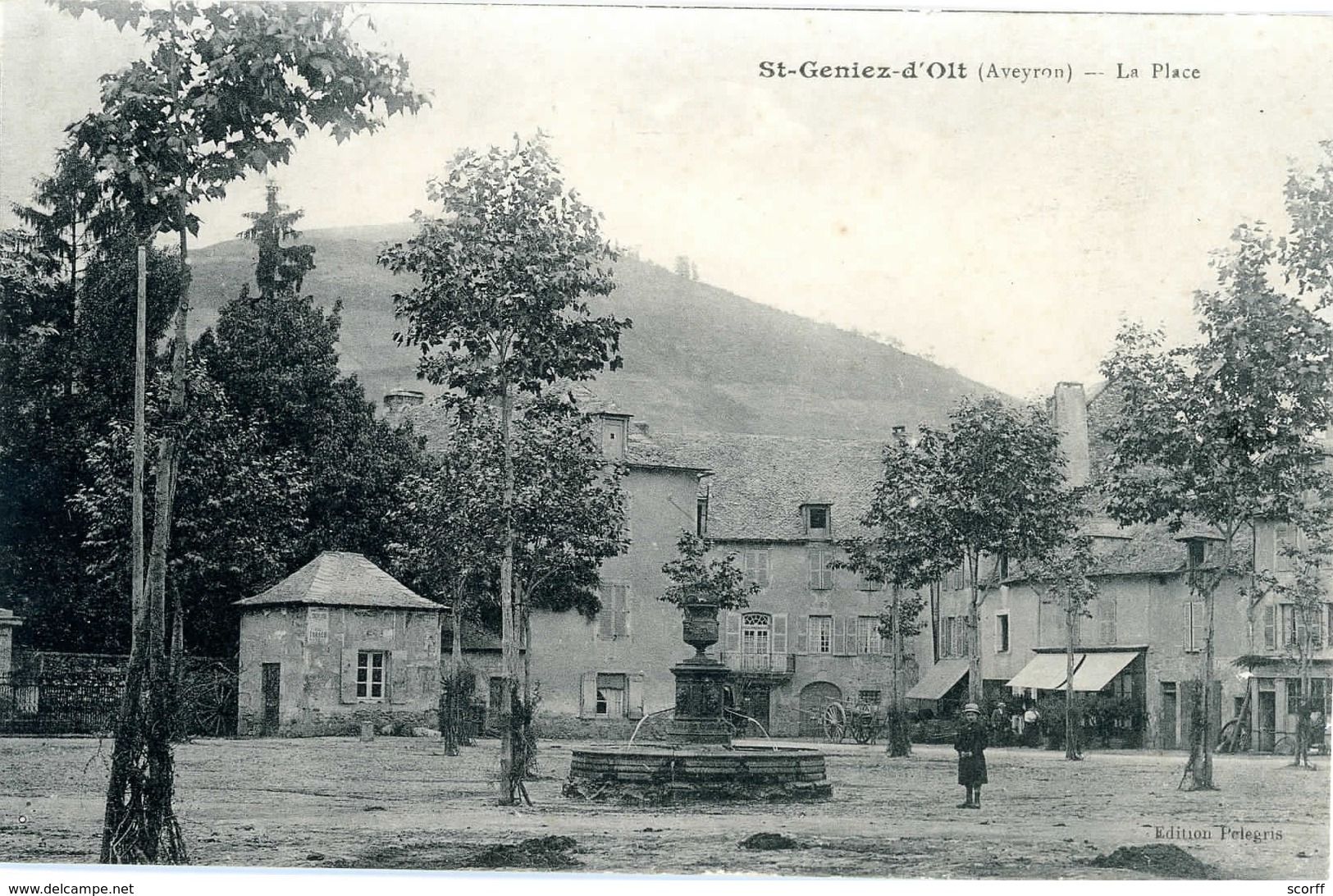 Saint Geniez D'Olt. La Place - Autres & Non Classés