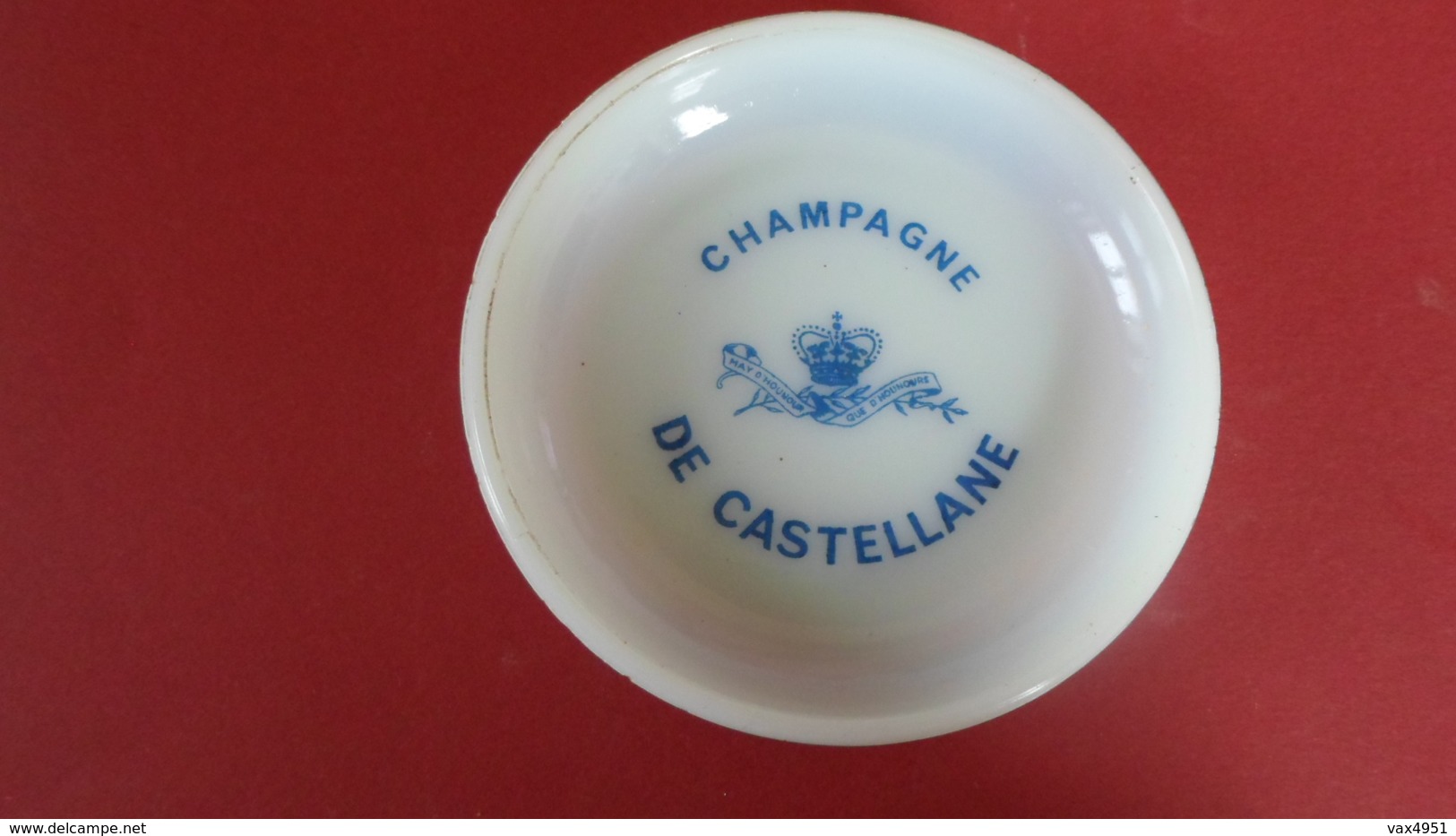 COUPELLE CENDRIER CHAMPAGNE DE CASTELLANE EPERNAY  ****   RARE   A  SAISIR ***** - Cendriers