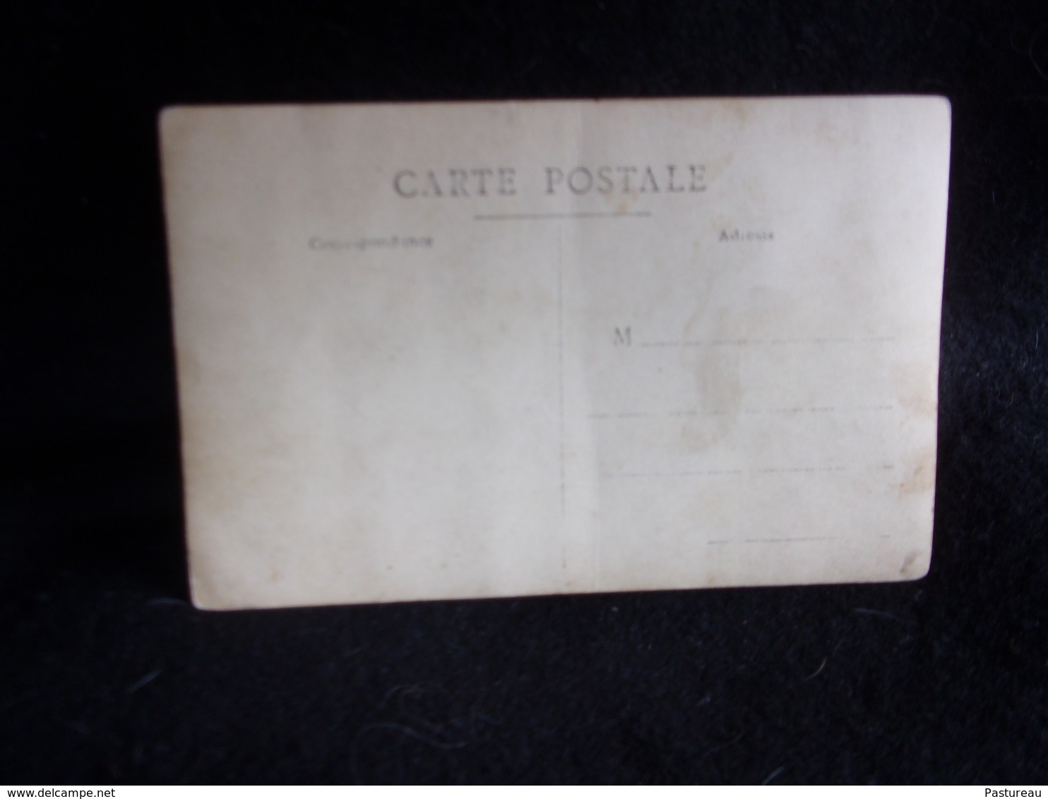 Café . A Localiser .Carte Photo. A Identifier. Voir  2 Scans . - Cafés