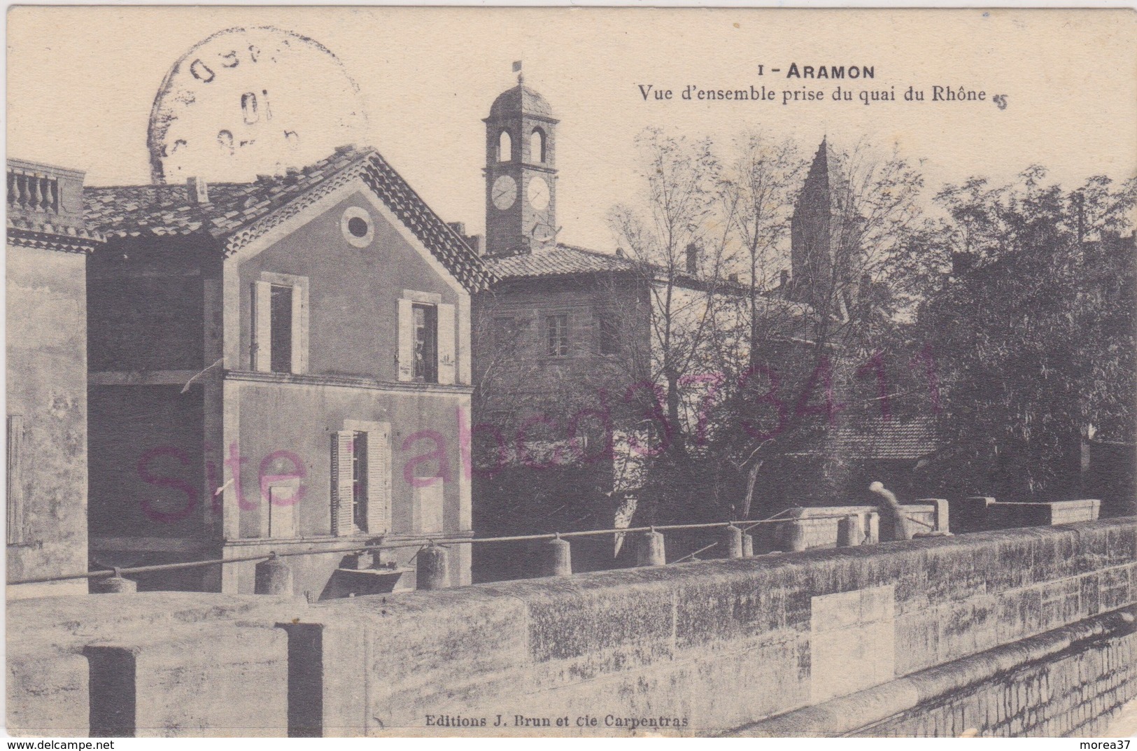 ARAMON  Vue D'ensemble Prise Du Quai Du Rhône - Aramon