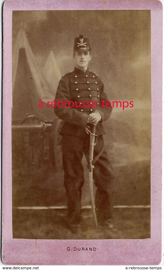 CDV Vers 1880-soldat Devant Canon-peut être 8e R Sur Col- à Vérifier-photo Durand Châlons Sur Marne - War, Military