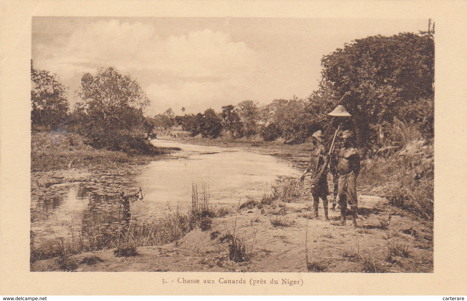 AFRIQUE,AFRICA,AFRIKA,BORD  DU NIGER,colonie Française,indépendant En 1960,chasseur,chasse Aux Canards,rare - Niger