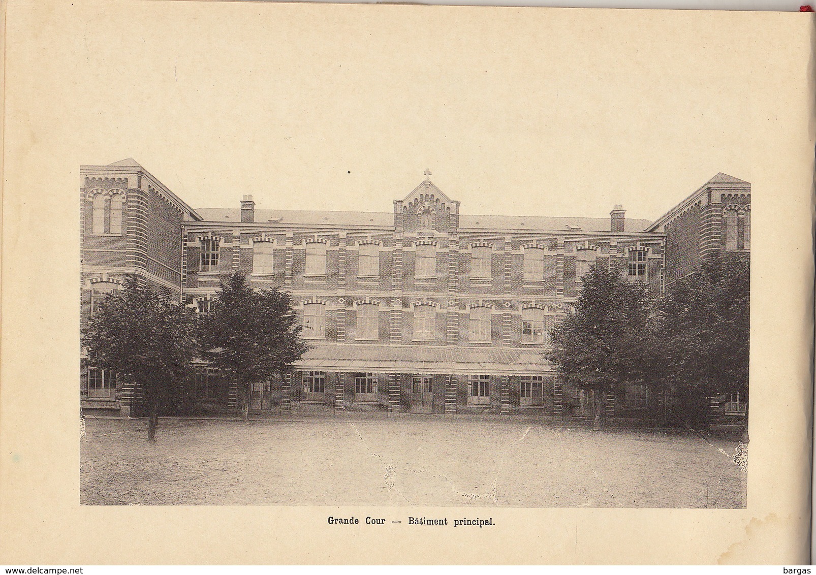 Ecole Institution Saint Jude à Armentières Nord Année 1929 - 1930 - 1901-1940