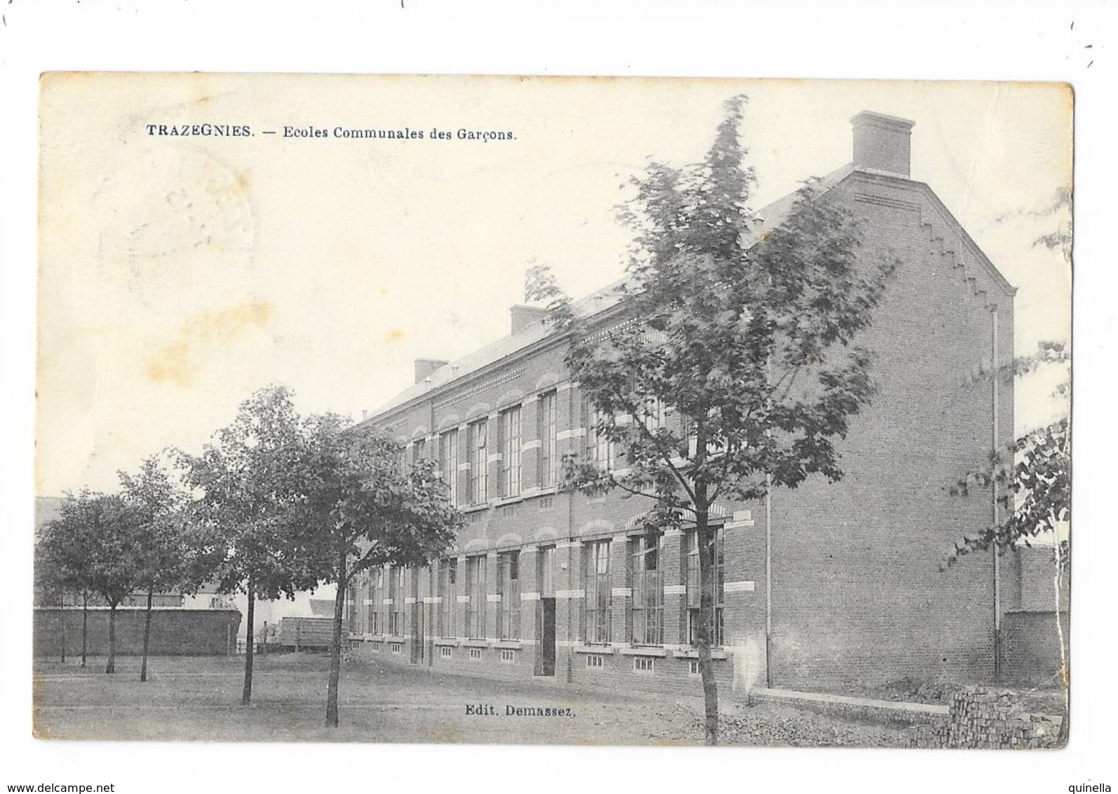 Trazegnies  ( M 4089 )  Ecole Communale Des Garçons (Desaix) - Courcelles