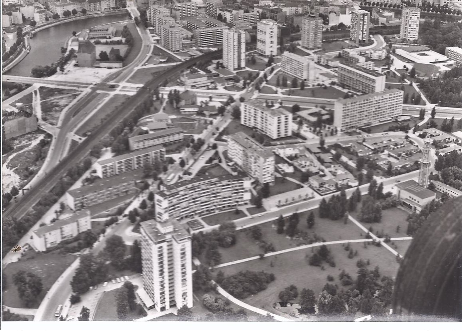 Berlin  - Hansaviertel Errichtet Zur Internationalen Bauausstellung Berlin 1957 -  (86000-183) - Otros & Sin Clasificación