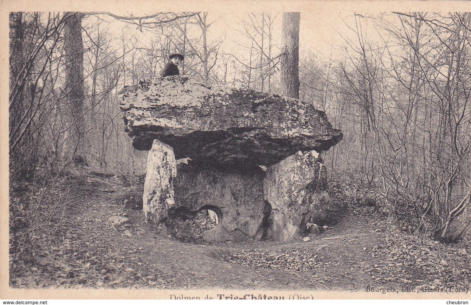 60.  TRIE CHATEAU. CPA . LE DOLMEN. ANNEE 1905. ENFANT - Dolmen & Menhirs