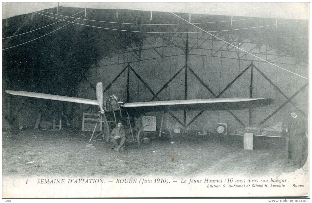 N°883 A -cpa Le Jeune Hantiot Dans Son Hangar -semaine Aviation Rouen 1910- - Aviateurs