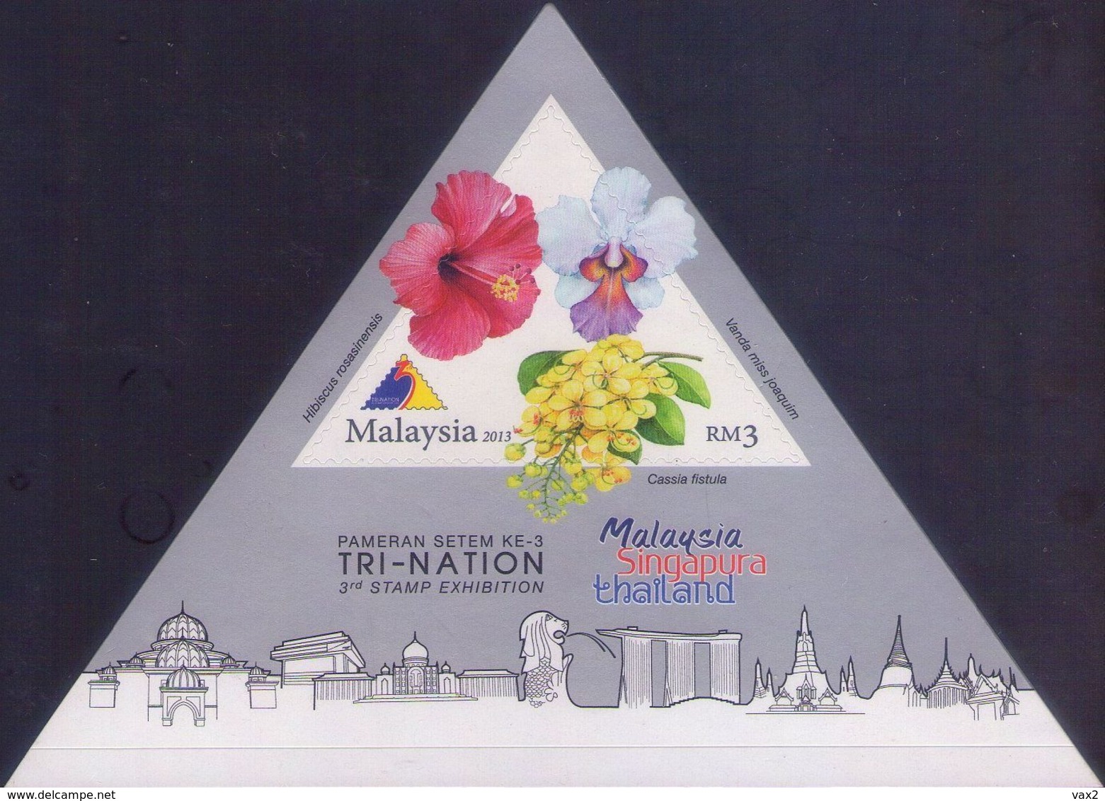 Malaysia 2013 S#1468 Tri-Nation Stamp Exhibition M/S MNH Flora Orchid Unusual (triangle, Silver) - Malaysia (1964-...)