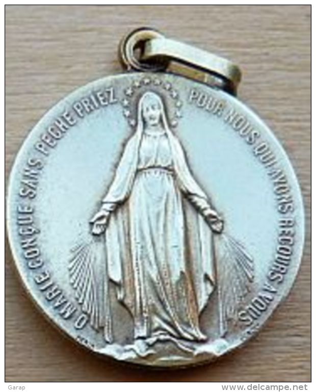 NM-601 Imposante Médaille Ancienne Métal  Jaune (bronze)signée Pénin Poncet Au Dos St Bruno - Religione & Esoterismo