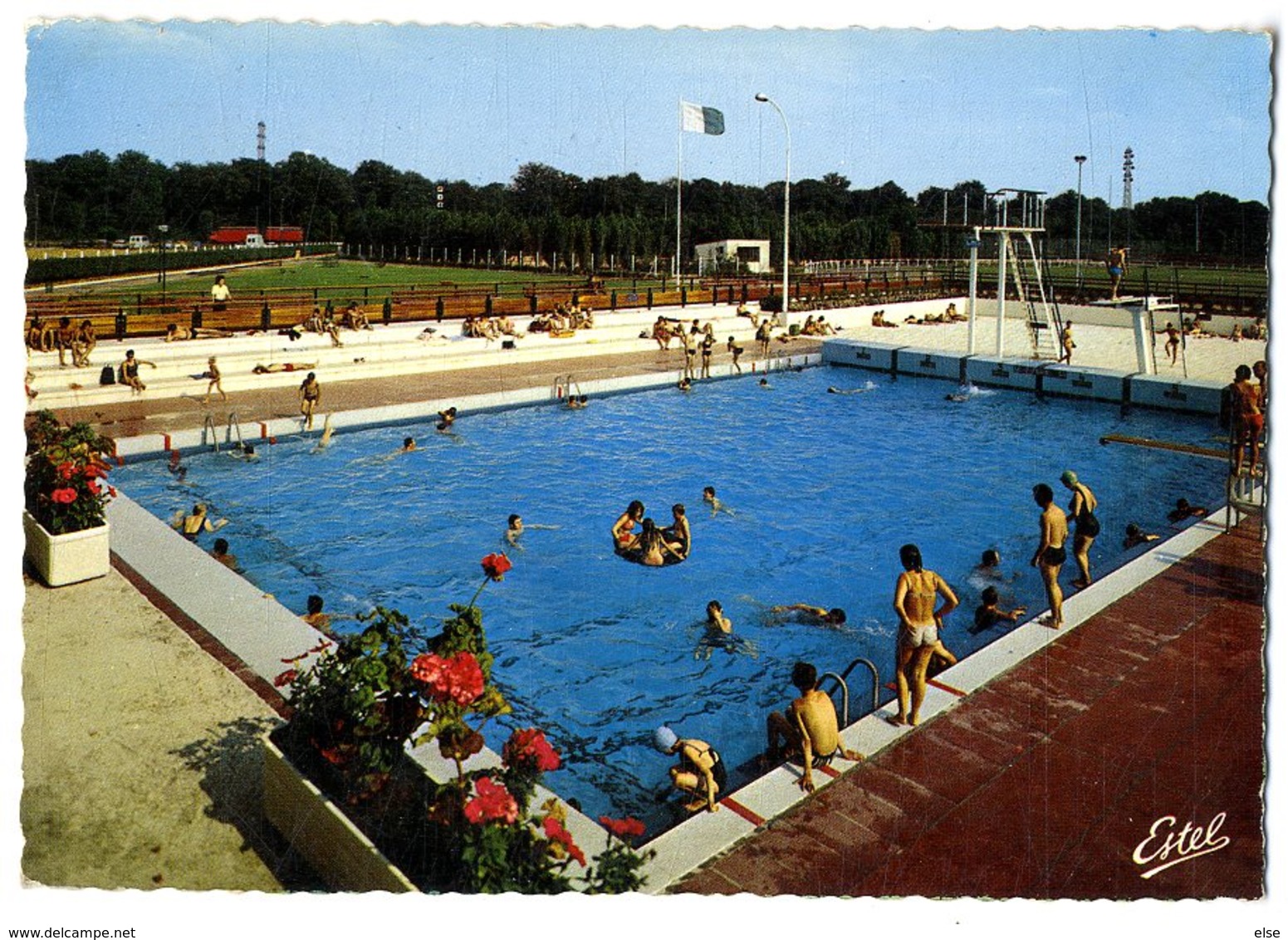 78  RAMBOUILLET  -  LE CENTRE MUNICIPAL DE NATATION  -  CPM 1960/70 - Rambouillet