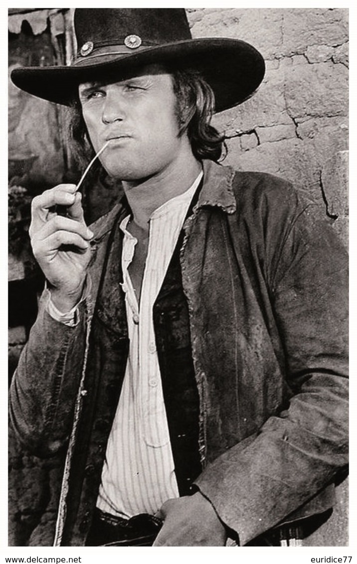 KRIS KRISTOFFERSON RWP (001) PHOTO Postcard -  Legends Of Western Film Star Movie - Artiesten