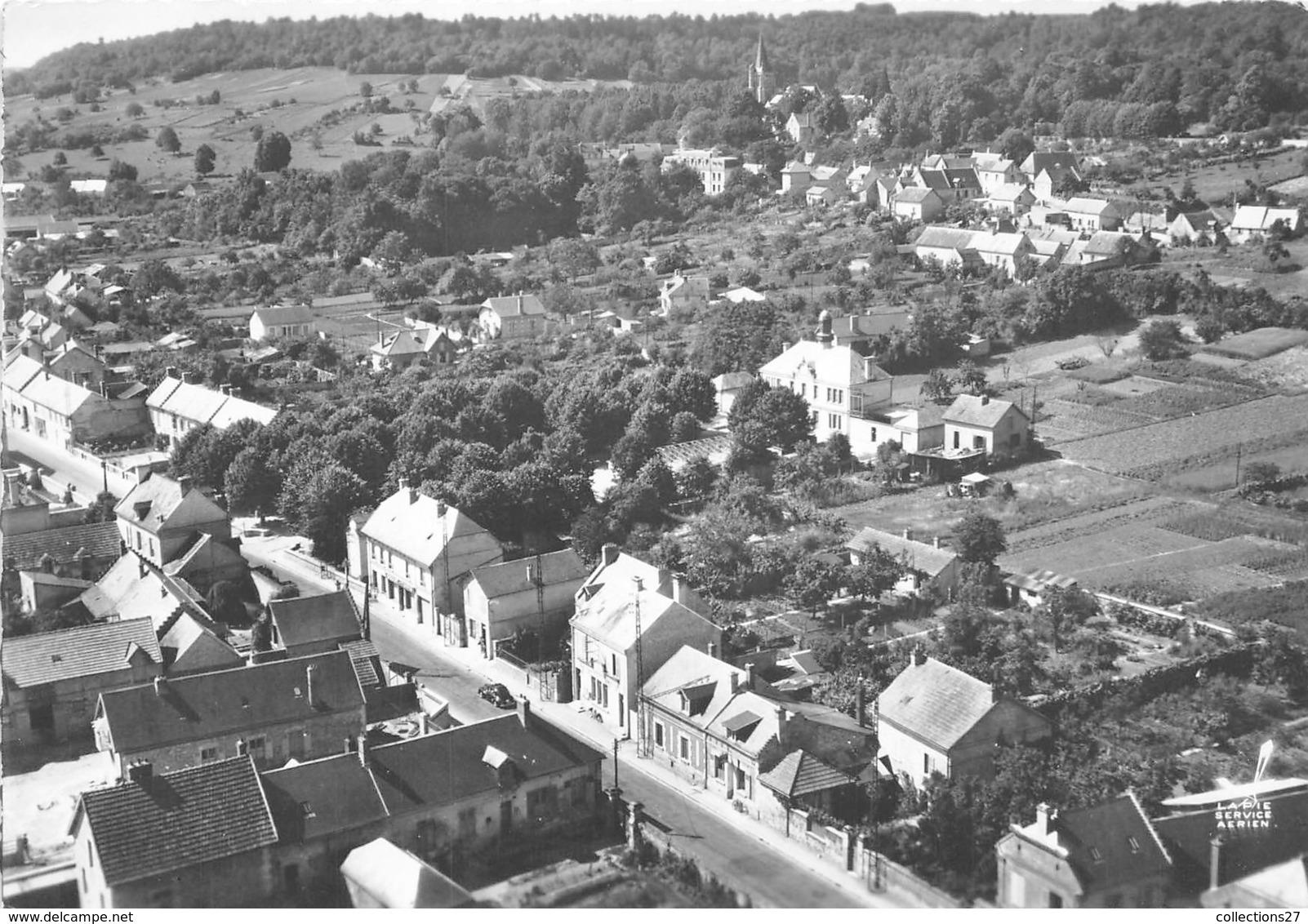 02-BUCY-LE-LONG- LA MAIRIE ET LA RUE DES AMERICAINS - Autres & Non Classés