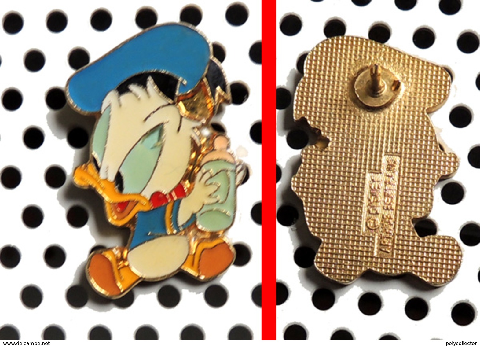 1 Pin's Disney Série Des Babies : Donald Avec Son Biberon Arthus Bertrand - Disney