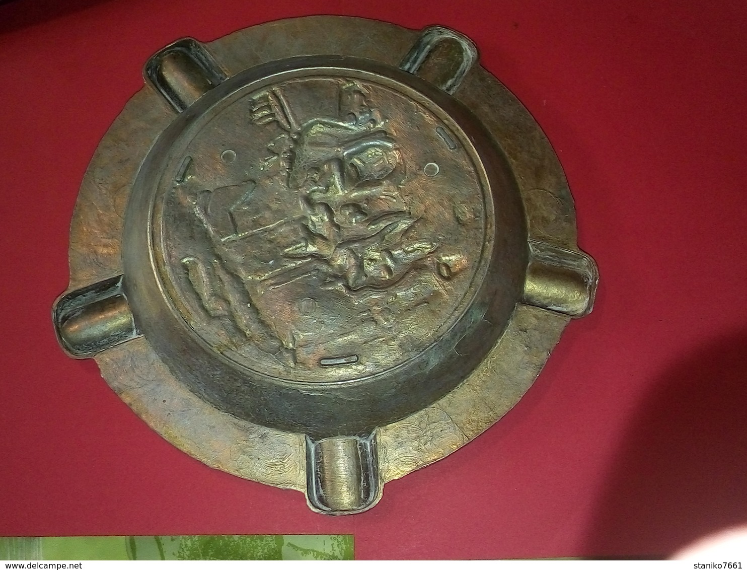 ANCIEN GRAND CENDRIER MÉTALLIQUE POUR CIGARES OU CIGARETTE BEAUX MOTIFS - Ashtrays