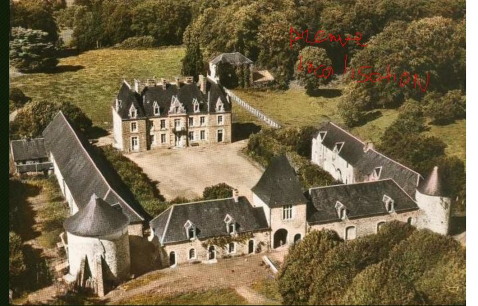 Notre Dame De Cénilly (50). Chateau Marcambye , 2 Ouvriers Restaurant La Tour.femme Avec Un Pot à Lait.machine Agricole. - Autres & Non Classés