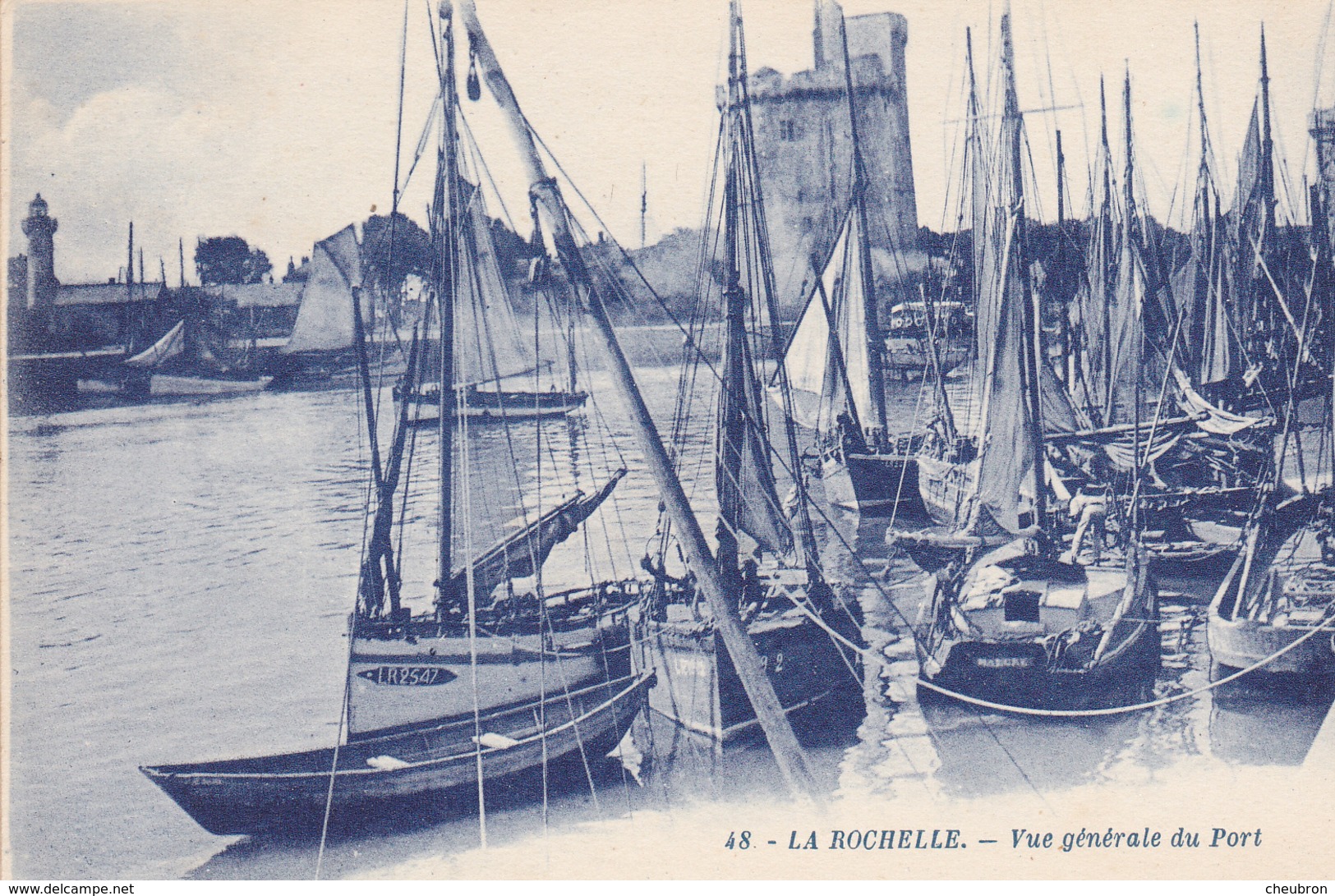 17. LA ROCHELLE.. CPA.  VUE GÉNÉRALE   DU PORT. - La Rochelle