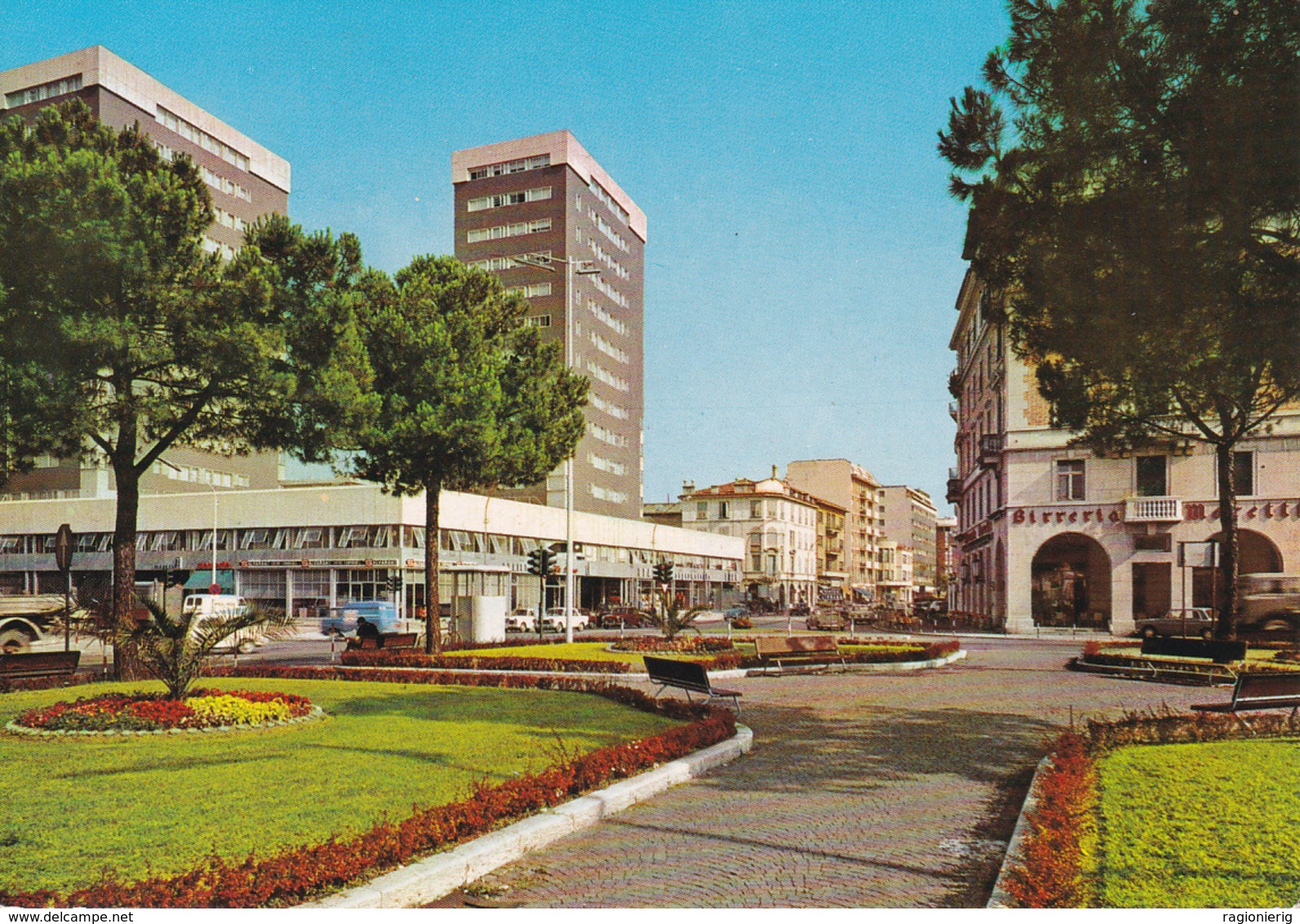 UDINE - Piazzale Osoppo - Birreria Moretti - Grattacielo - Udine