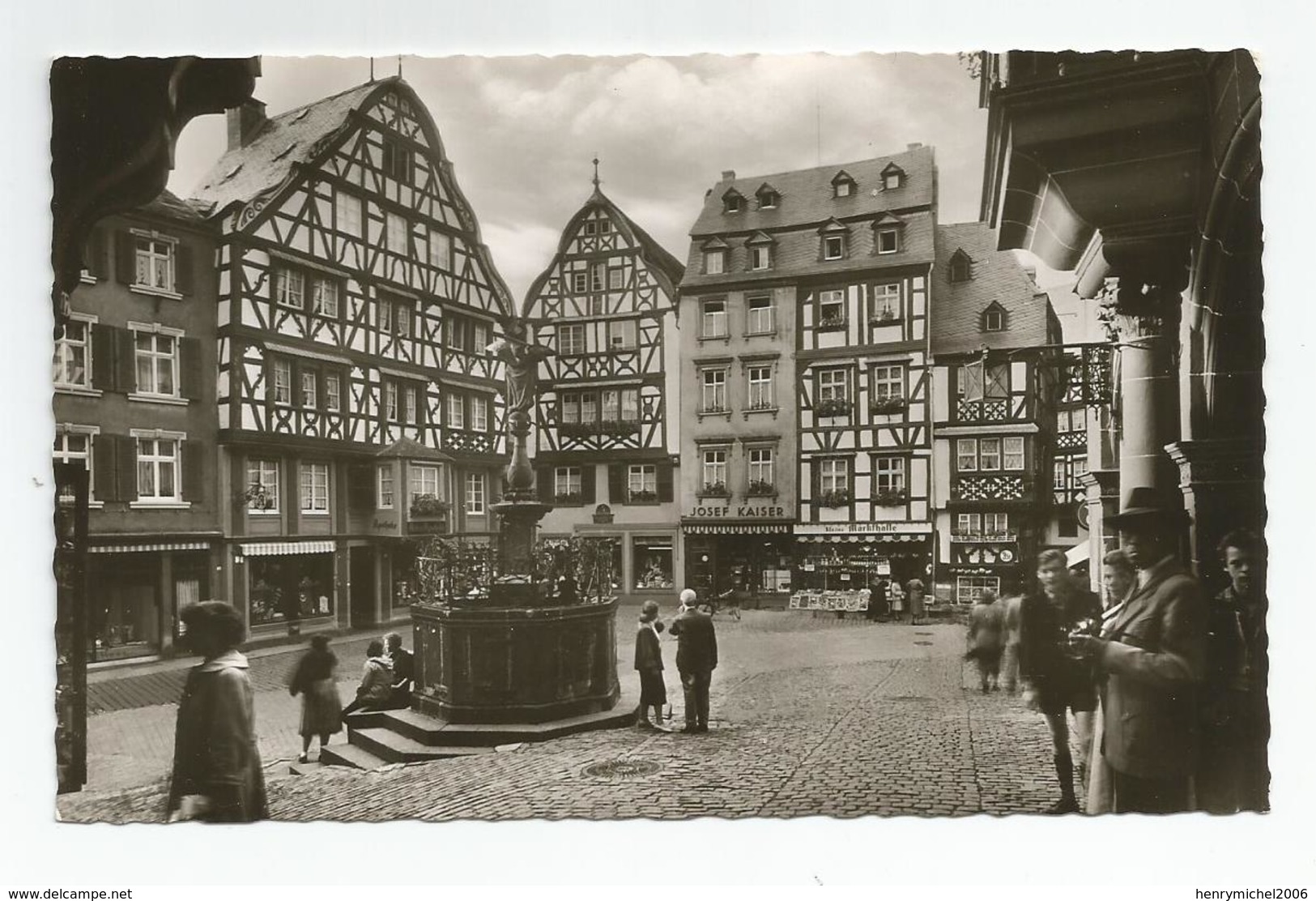 Allemagne Germany Berkastel Marktplatz Animée - Bernkastel-Kues