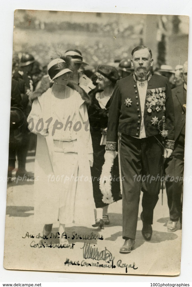 Portrait Du Haut Commissaire Royal Et Sa Femme D&eacute;dicace &agrave; Mr Srtuelens. Annotations Au Dos Et Au Recto. Vo - Andere & Zonder Classificatie