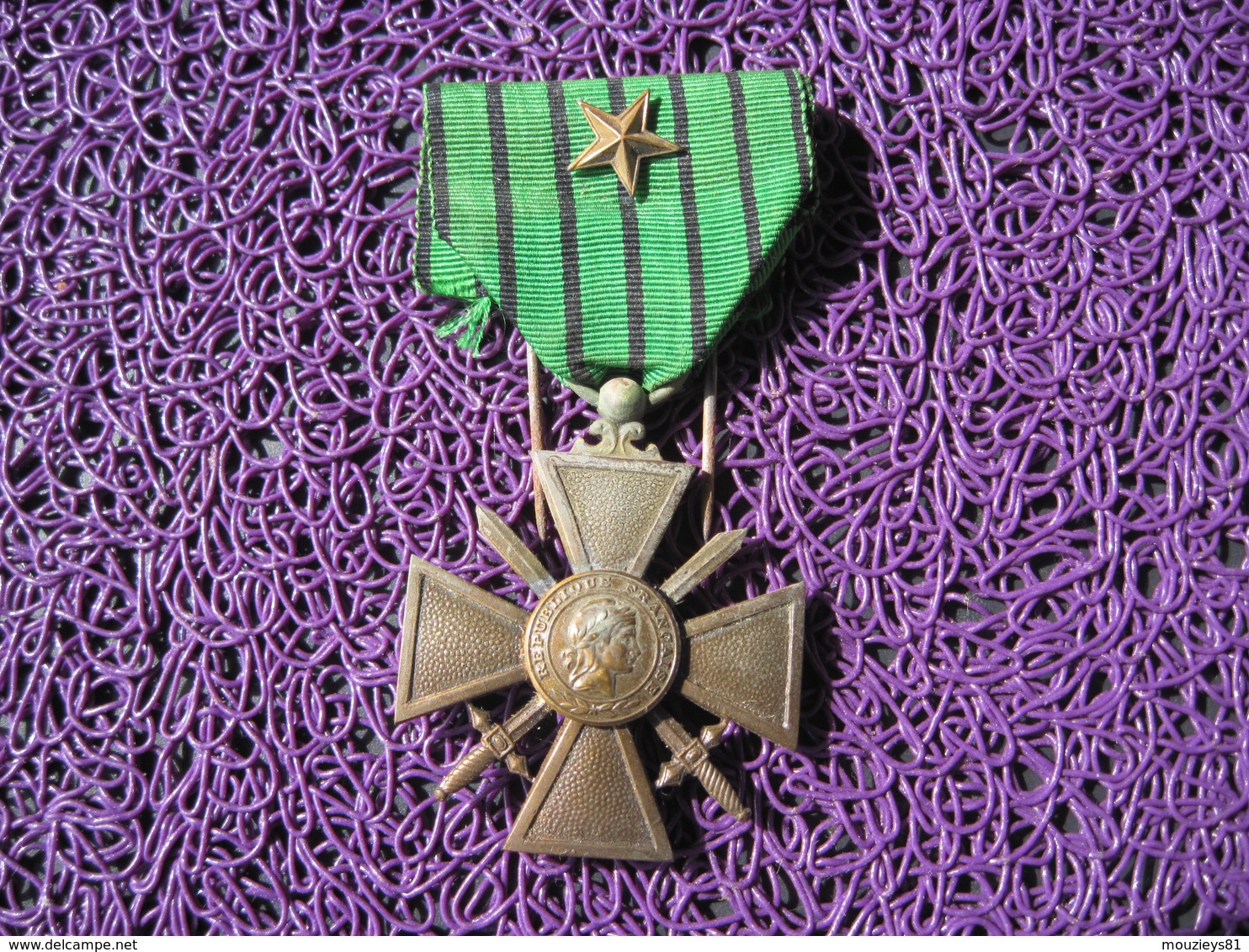 Croix De Guerre Française 1939 Avec Une Citation - France