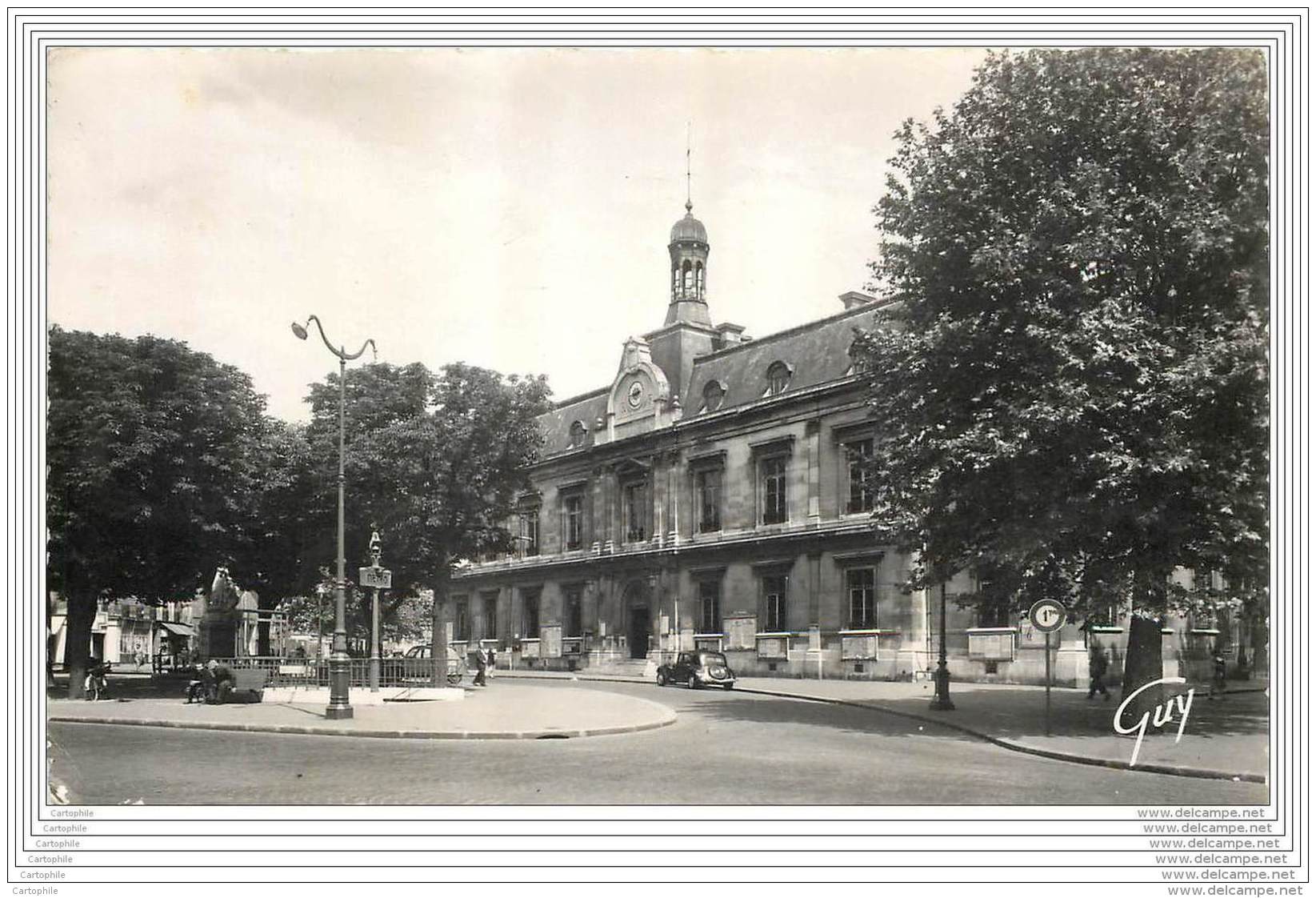 93 - SAINT OUEN - Metro Place De La Republique Devant La Mairie 1955 - Saint Ouen