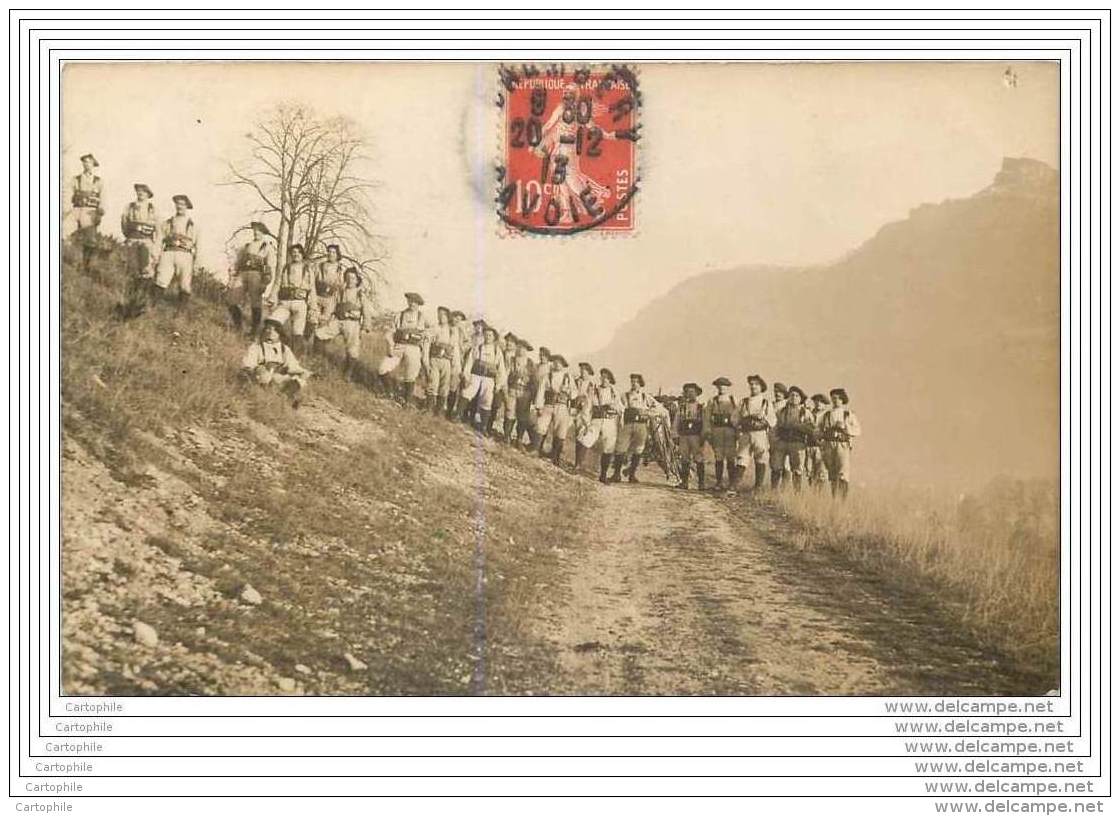 Militaria - Carte Photo De Chasseurs Alpins A Chambery - Manovre